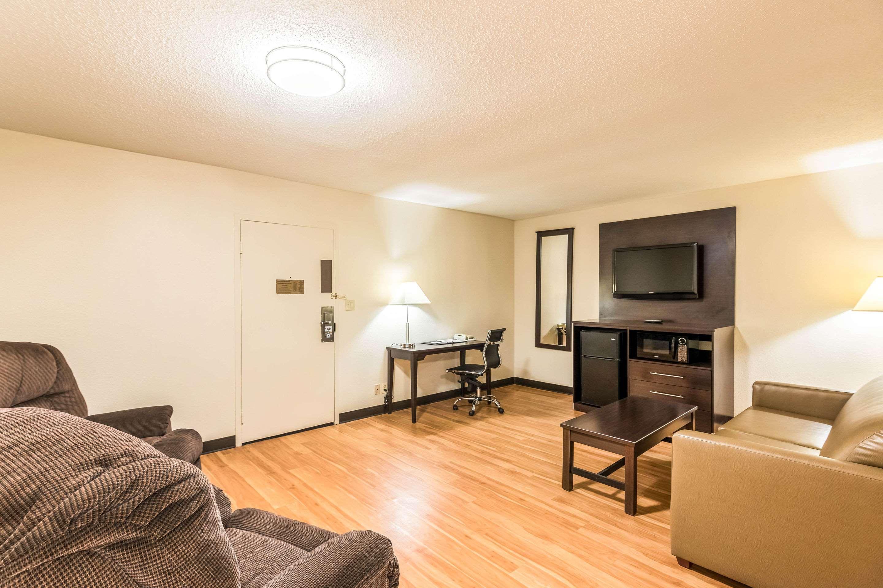 Colby Inn And Suites Dış mekan fotoğraf